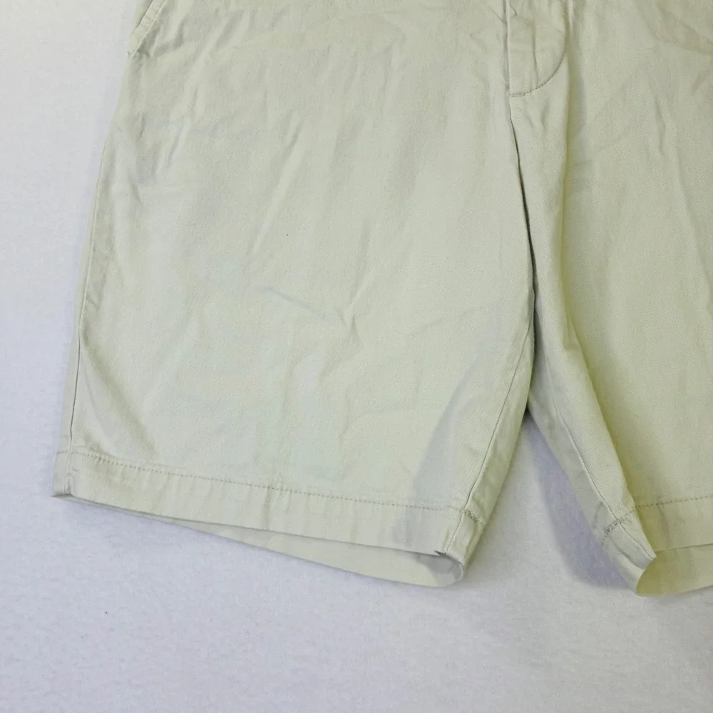 IZOD Saltwater Dock Chino Shorts Mens 32/9.5 Stone Beige Flat Front Cotton Twill